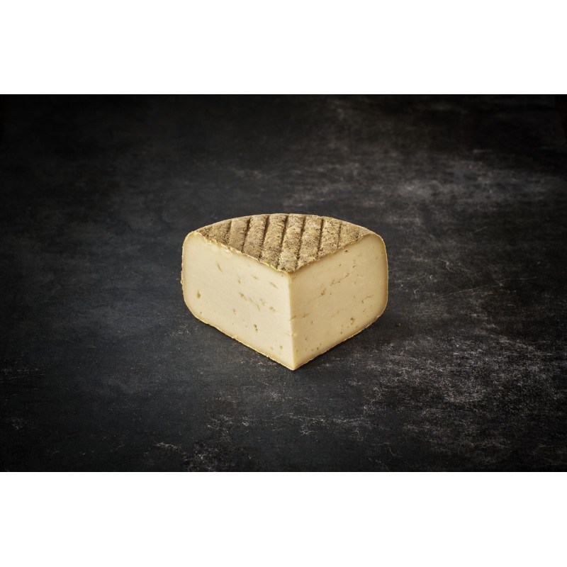 Brebis chèvre - quart de tomme