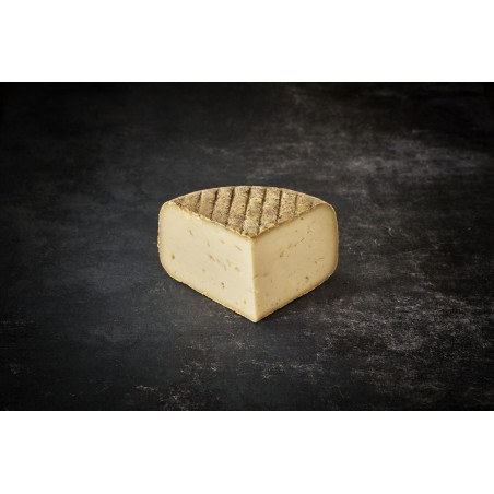 Brebis chèvre - quart de tomme